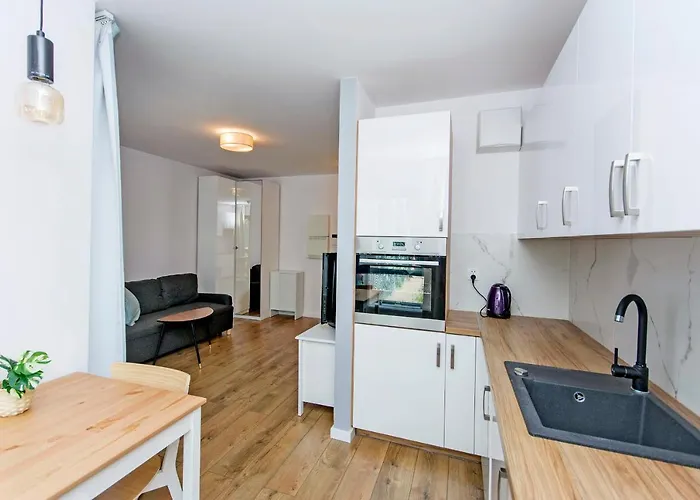 Awanport Rentyear Apartments